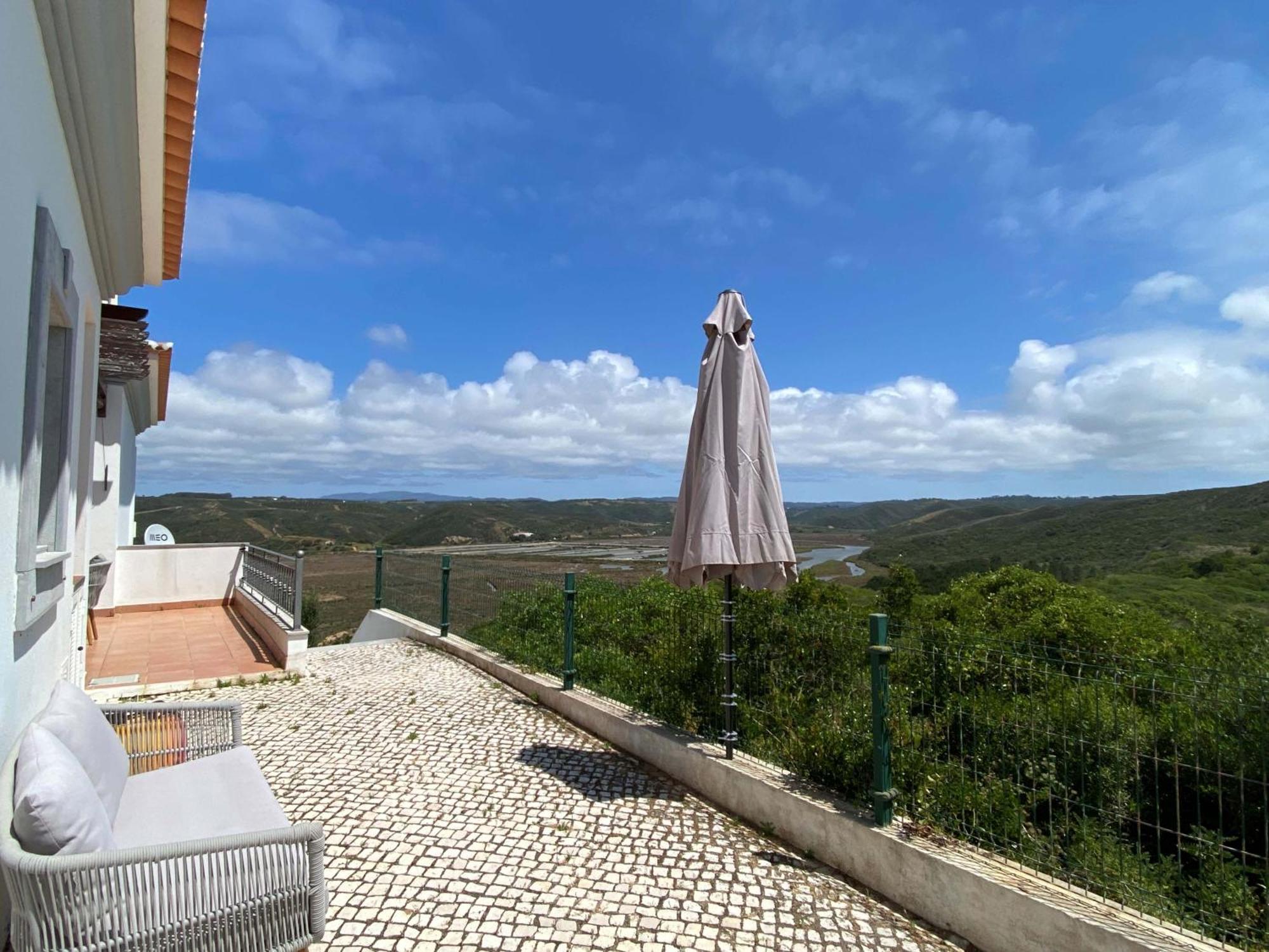 Cairnvillas D26 Uma Vista - With Stunning Views Apartment